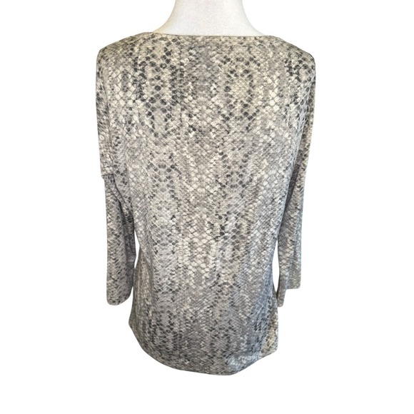 Tahari Womens Grey Snakeskin Print Keyhole Neck 3/4 Sleeve Blouse Top Small - Picture 3 of 8